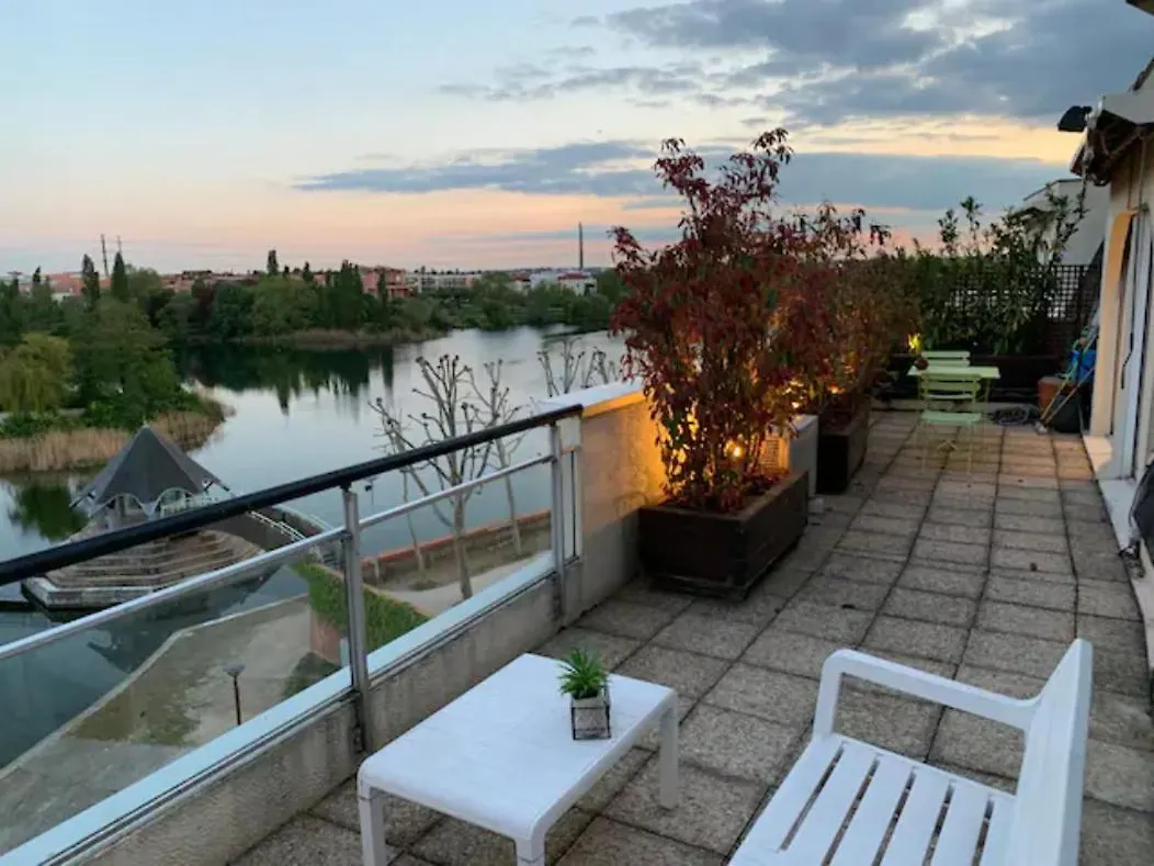 Apartment Midoon Guest - The Balcony - Grand Appartement Creteil Proche Paris